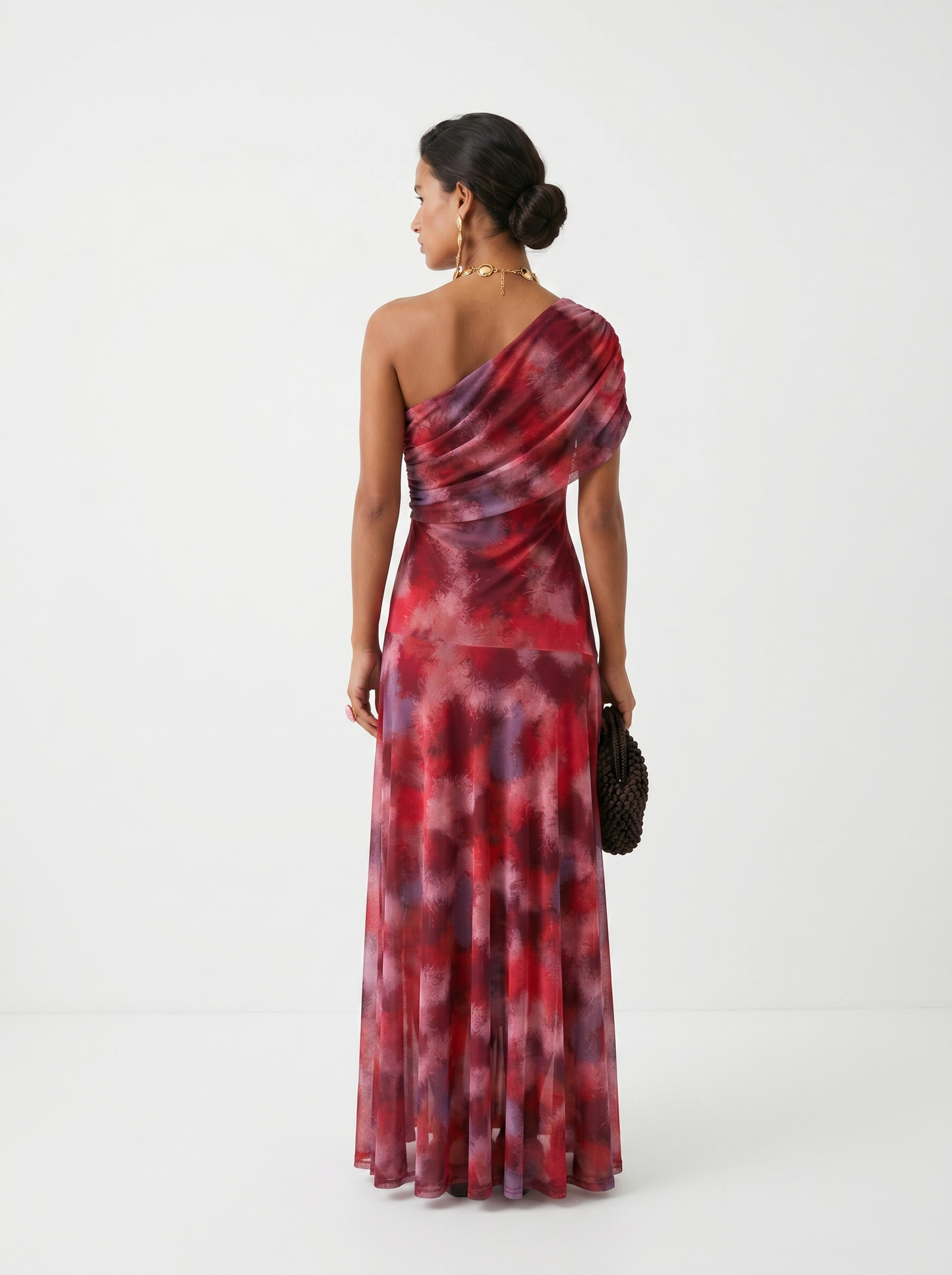 Carla  Vestido elegante y sencillo
