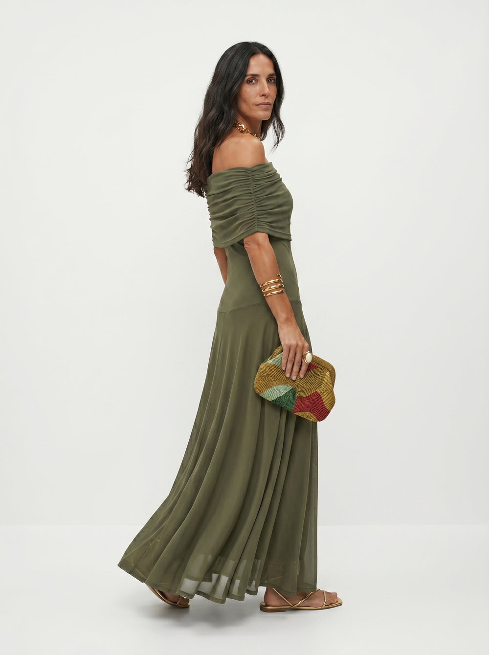 Carla  Vestido elegante y sencillo