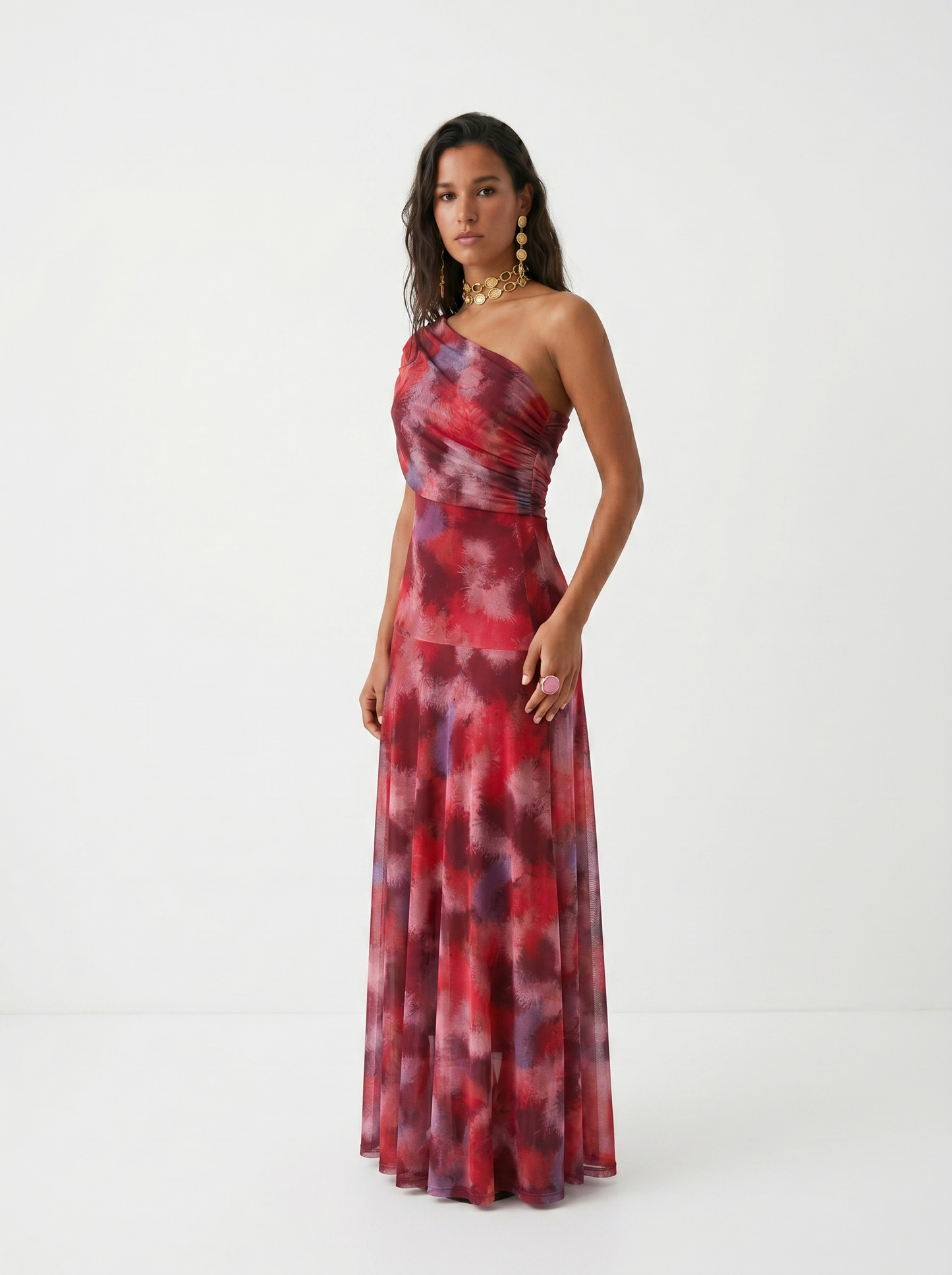 Carla  Vestido elegante y sencillo