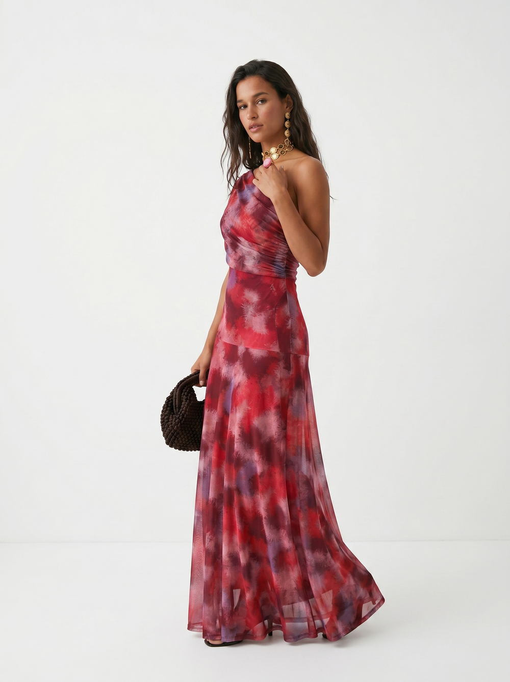 Carla  Vestido elegante y sencillo