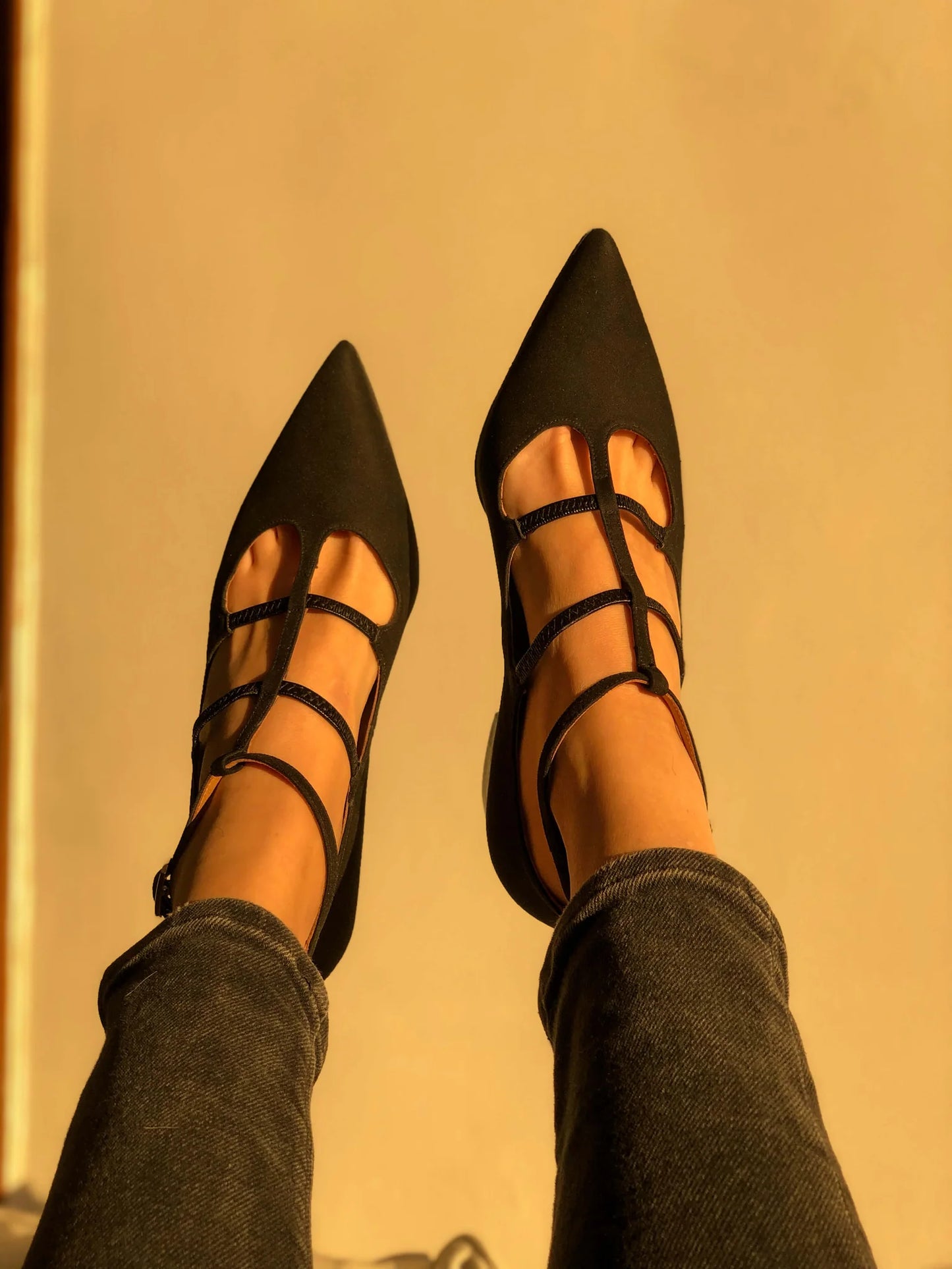 Celine, Elegantes zapatos de tacón con tiras