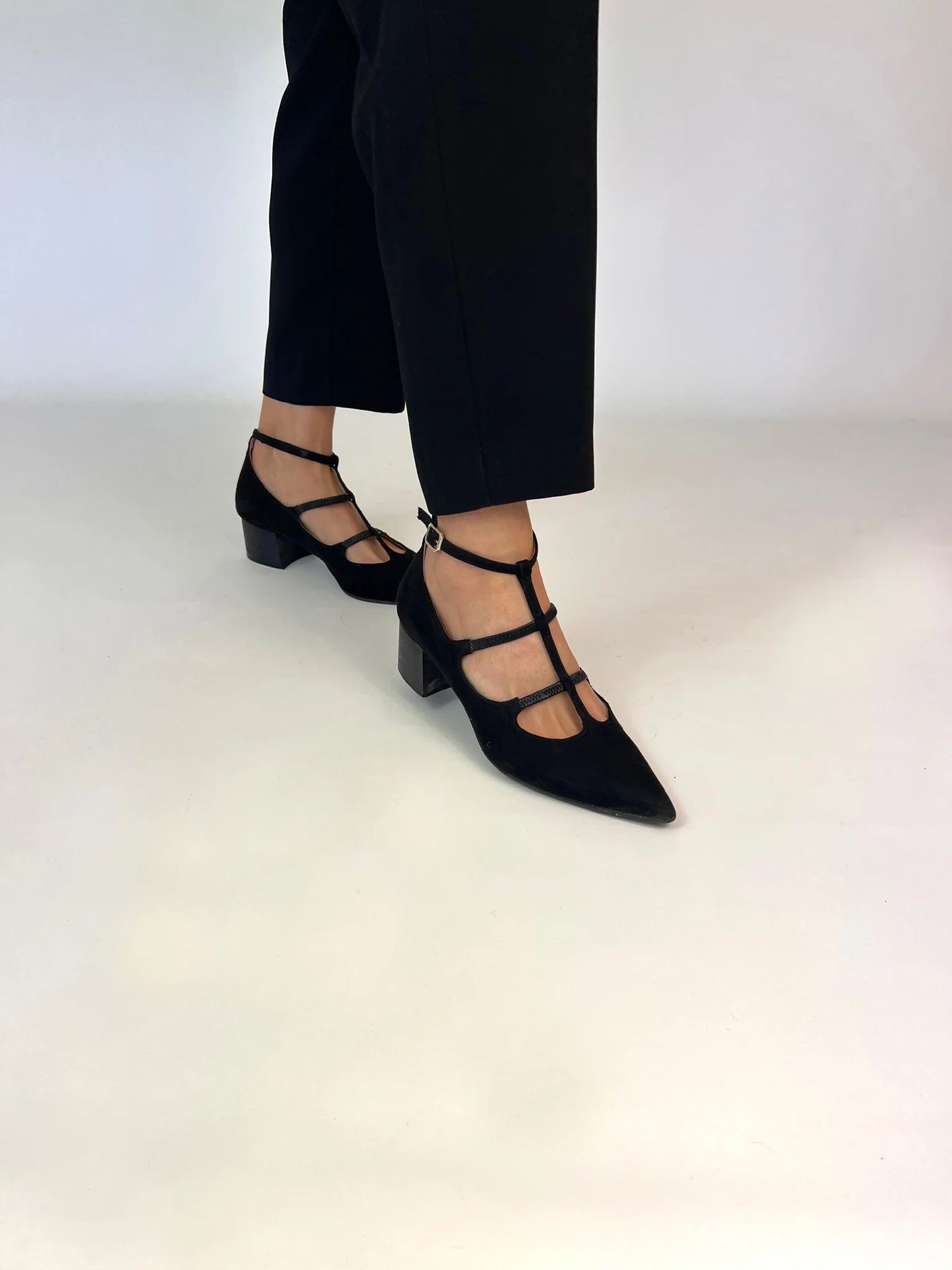 Celine, Elegantes zapatos de tacón con tiras